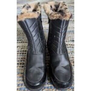 Weatherproof Women's 10 Quilted Black Boots Faux Fur Print Rain Snow Boot TOTES